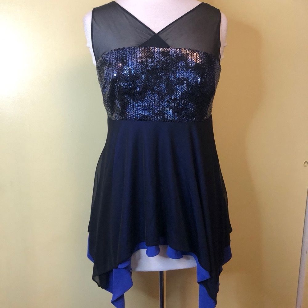 🔥Bundle 6 for $25🔥 Black and Blue Sequin Top